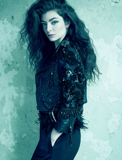 Lorde by  Chris Nicholls for Fashion Magazine Canada http://its-erva-venenosa.tumblr.com/ - légalise