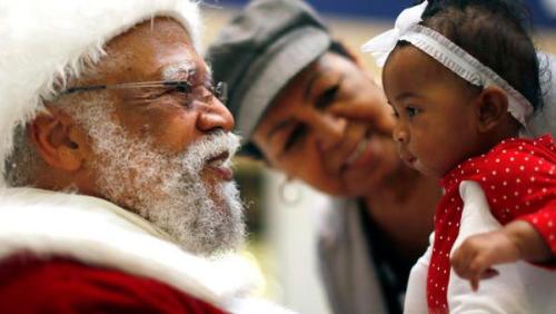 dynastylnoire:stickykeys633:jawnlessinsb:casualpahoehoe:Santas of Color1. http://richmondfreepress.c