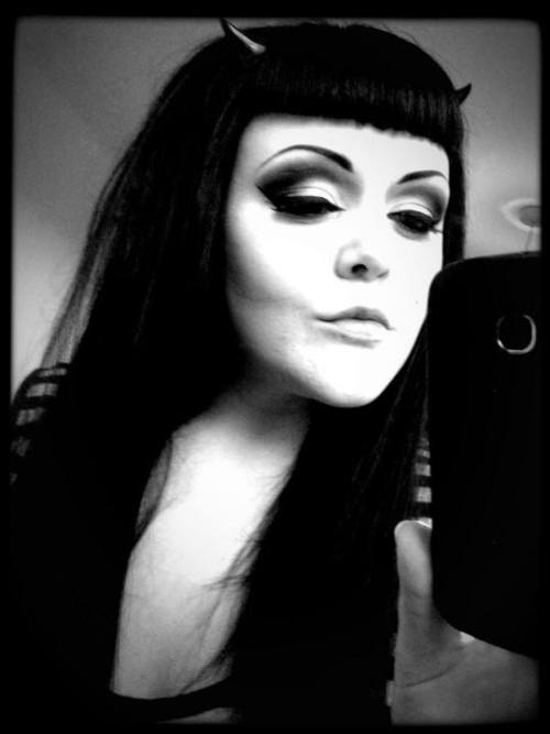 putridpink:  wifetodarkness:  Seeing as everyone is doing it, my 2013 in selfies :)   You are perfection 