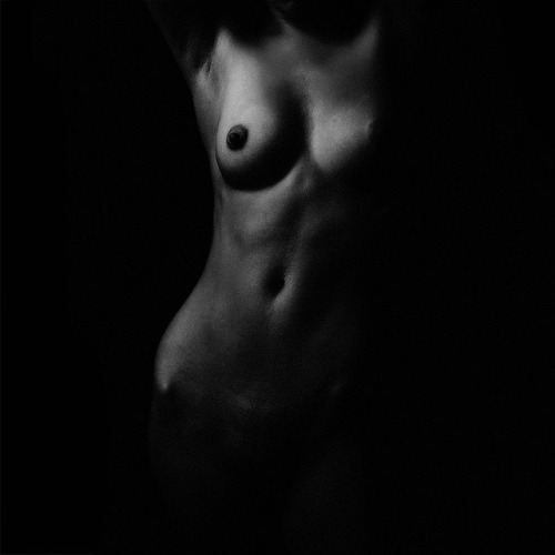 She…©2011 Ken Davie; All Rights Reserved.DO NOT REPOST WITHOUT CREDITS OR COPYRIGHT NOTICE