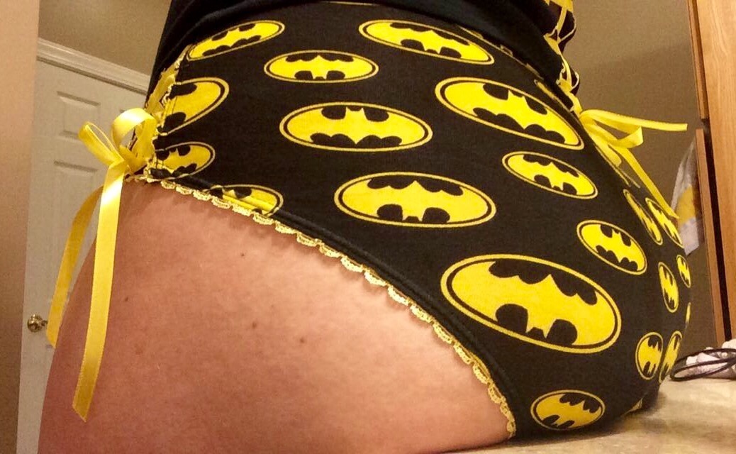 allthingssexyforu:  I’m batman 💛💛