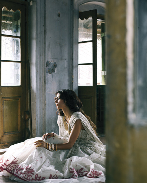 bhagyawati: beautifulsouthasianbrides: Photos by:Bikramjit Bose “A Bride’s Tale ;Editorial f