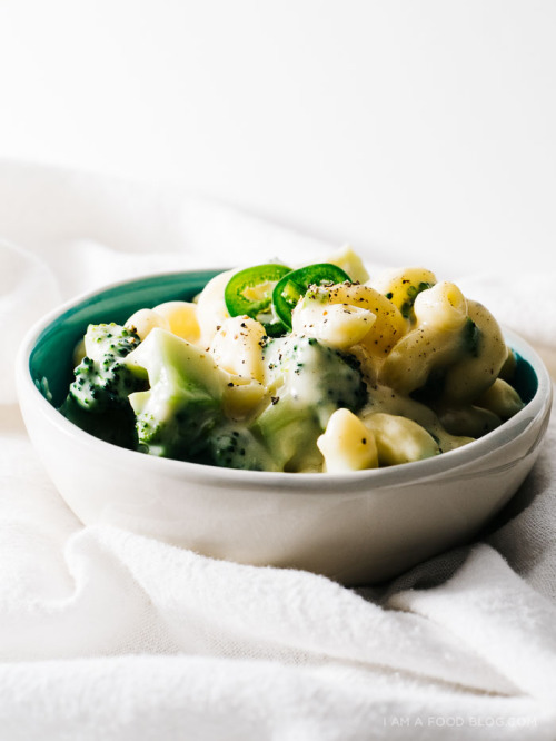 do-not-touch-my-food:  Jalapeño Broccoli Mac and Cheese