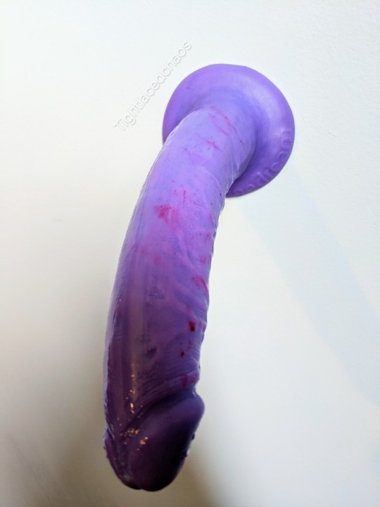 tightlacedchaos:Good girls get their lipstick to the base….After a pretty long hiatus from oral practice, I’m back at it. Not quite nose to the wall again yet, but pretty close for day 2 trying again! It’s always the coming out part