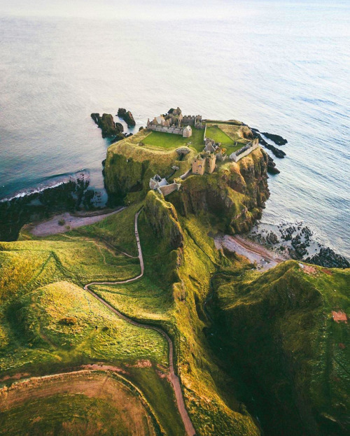 letslookingattheworldstuff:Connor Mollison Dunnottar Castle, Scotland, United Kingdom