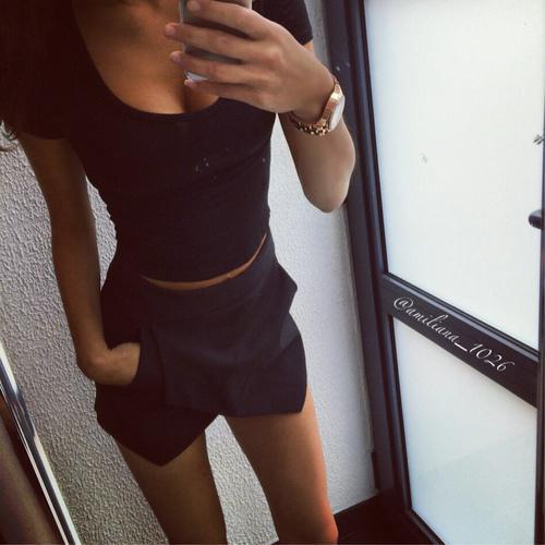 beautifulhalo-official:  Black crop top→Black shorts→ 