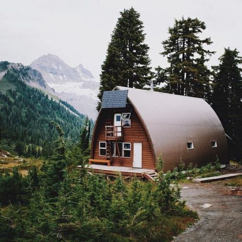 grayskymorning: Alex Strohl