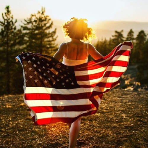 Happy 4th y'all!
.
.
#FourthOfJuly #Fourth #IndependanceDay #July4th #July4 #Flag #AmericanFlag #UnitedStates #UnitedStatesOfAmerica #America #Portrait #LifestylePortrait #DodgeRidge #Mountains #Freedom #Sunset #Camping @thegrengroup