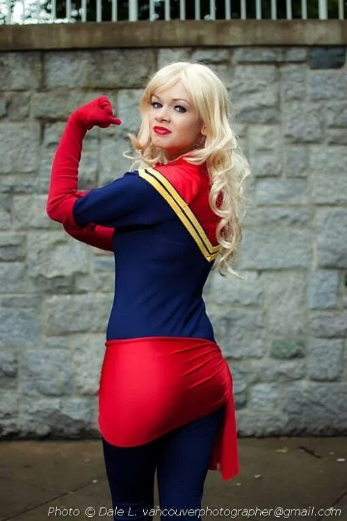 talkaboutspaceships:  More of my Captain Marvel cosplay taken at NWFF! Cosplay by me ( talkaboutspaceships ) Photo by Dale L of Vancouver Photographer 