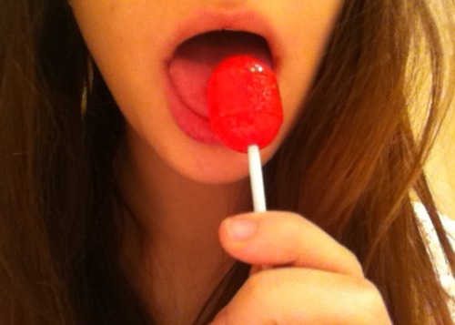 doelita:  ~KISS ME! i’m a nymphet!♥~   this was actually the post that made me go ‘dear god I’m in love with her’