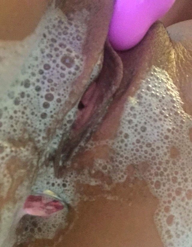 kelly-momnwife:  feistylittleleopard:  I’m loving this bath… @kelly-momnwife