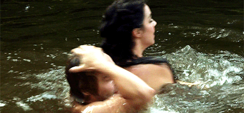 bobnorley:There’s a beautiful lake down in the forest.What do you say we go for a swim? We could lea