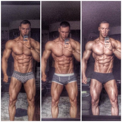 fuckstevepena:  He’s NAKED! Anton Antipov is allegedly naked with an erection.
