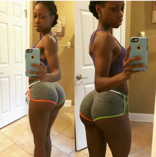 tallnicca: tallnicca: #ebony #milf #ass….the shorts sit all in her ass I’ll fuck that milf in her ti