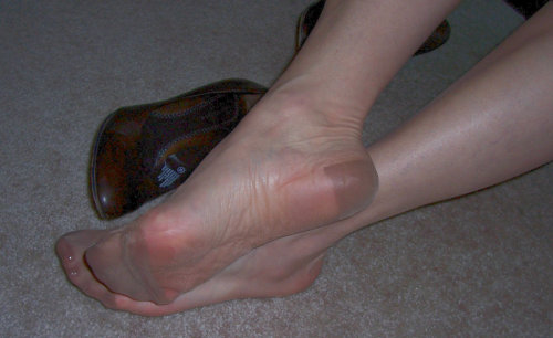 eyeluvfemfeet: Here’s another group of Misc. Pictures. The combinations and situations we find feet