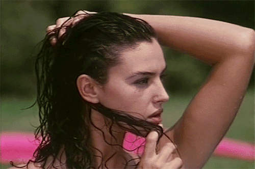 roseydoux:Monica Bellucci in Vita Coi Figli (1990)
