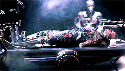 matthewdaddyrio:  Padme’s death // Darth Vader’s birth 