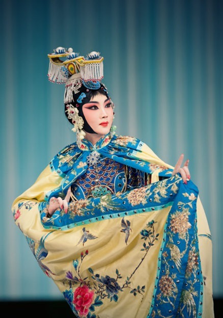 glitteringgoldie:The gorgeous and talented Zhu Hong, an actress/singer in the Beijing Opera, in some