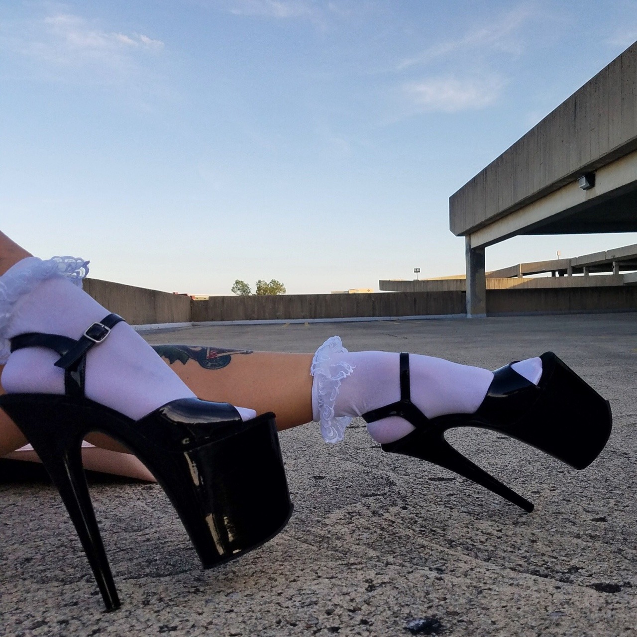 dreamy-babydoll:  A look: