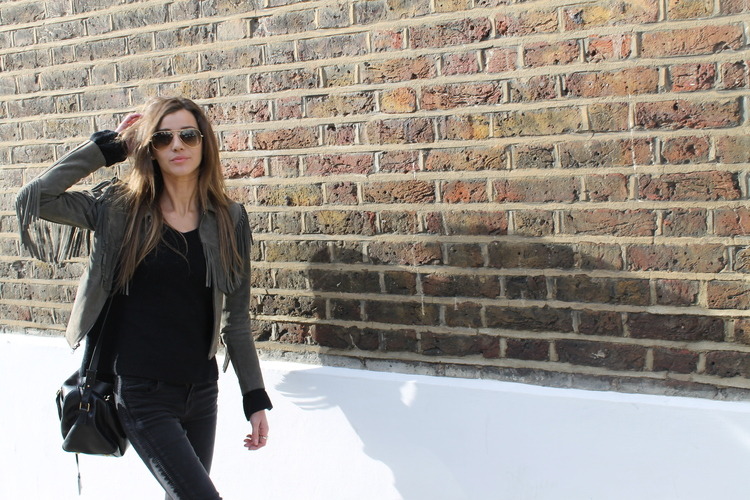 alwayscalder:    PORTOBELLO ROAD    Suede is such a great fabric, it looks cool  in