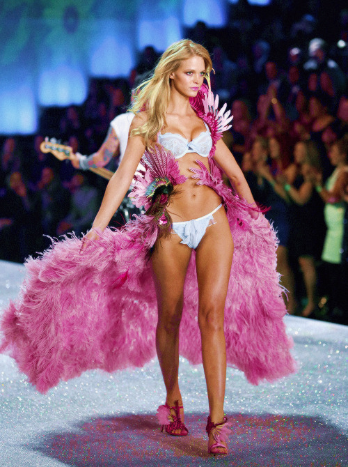 Victorias Secret B0mbshell
