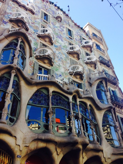Casa Batllo ～ Barcelona Possibly Gaudi’s most recognised piece of artistry, the Casa