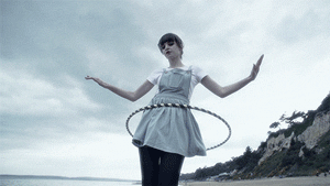 missellacronin:  tumblingdowntheviewfinder:  Ella McHooperson  Oh hai it’s me 