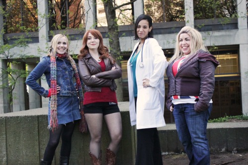 seafoam-photography:  Companions <3 Whovian meetup at Sakura Con. Boomtown Rose: pinkpolicebox Martha: zygom4t1c4rch EC Rose: arkytior-and-the-wolf 