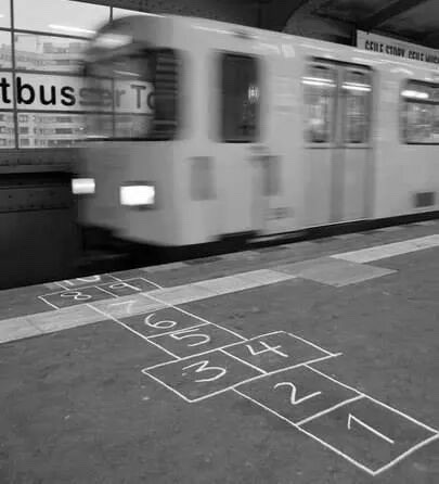 sincerely-mh:  let’s play a game with death.