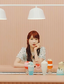 akb48love:  Honda Hitomi ♡ La Vie en Rose