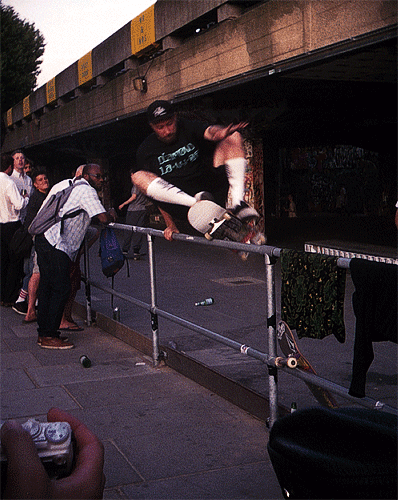 victoriagino:  Moving images from Southbank by RAFAL WOJNOWSKI SIGN THE PETITION TO SAVE THIS SKATE SPOT IN LONDON http://www.change.org/en-GB/petitions/lambeth-council-southbank-centre-boris-johnson-arts-council-england-stop-the-relocation-of-the-southba