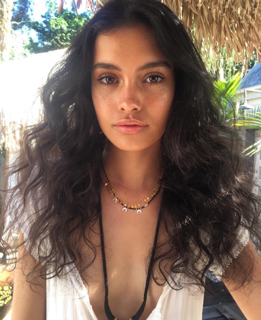 solisseblog:  zoeebarnard  