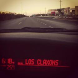 losclaxonscommunity:  Los Claxons y carretera, nunca fallan.