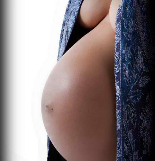 hotpregnants:  Photo http://ift.tt/1DES48M