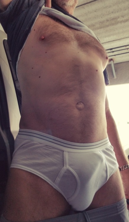 myunderpants4321: These Basic briefs from Kmart are comfy and showoff my VPL 