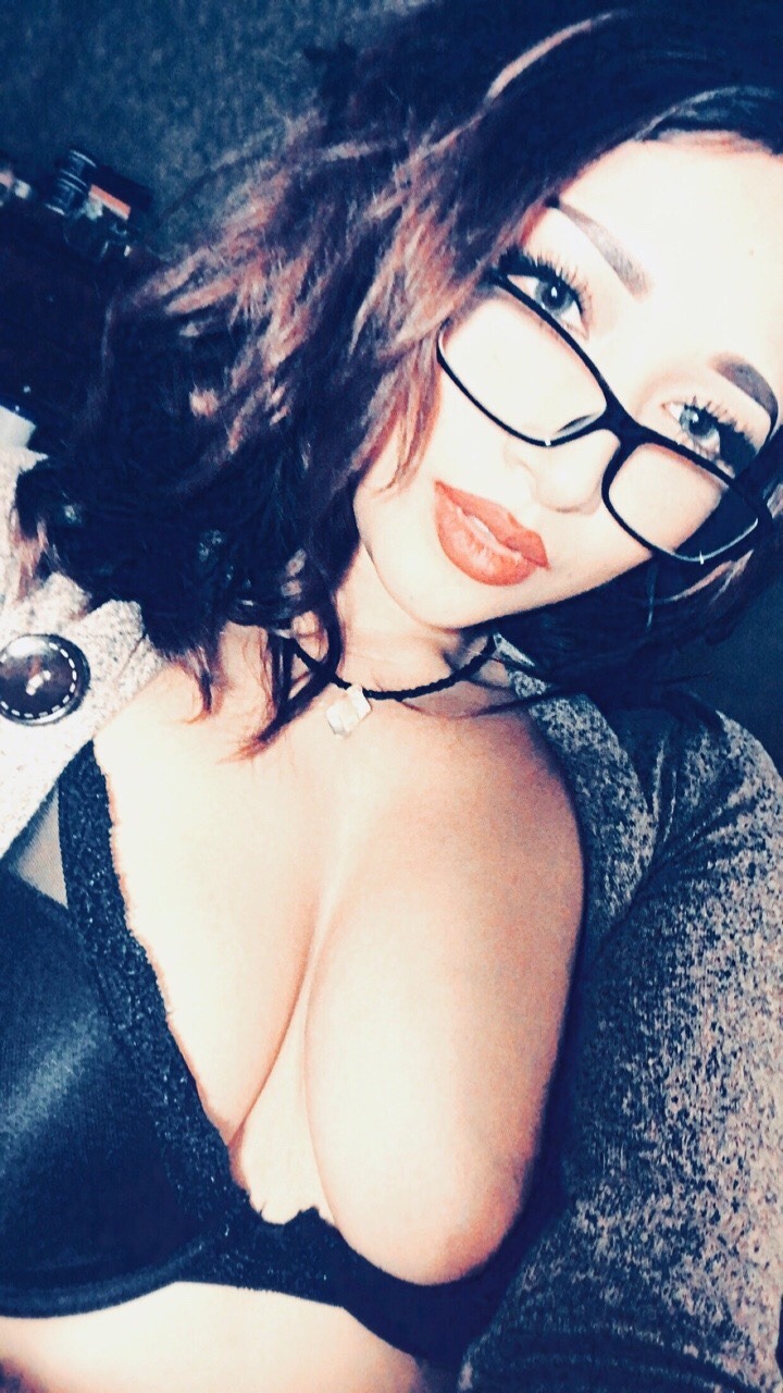 hornythots:    Too damn fine 💯 🌹🌹 🌹🌹 🌹🌹 🌹🌹 🌹