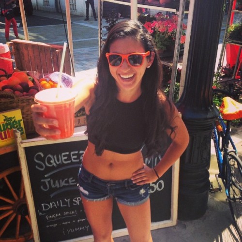 OUR SQUEEZE OF THE DAY MEGAN FROM SAN DIEGO! #squeeze #juice #health #juicy #juicediet #juicing #det