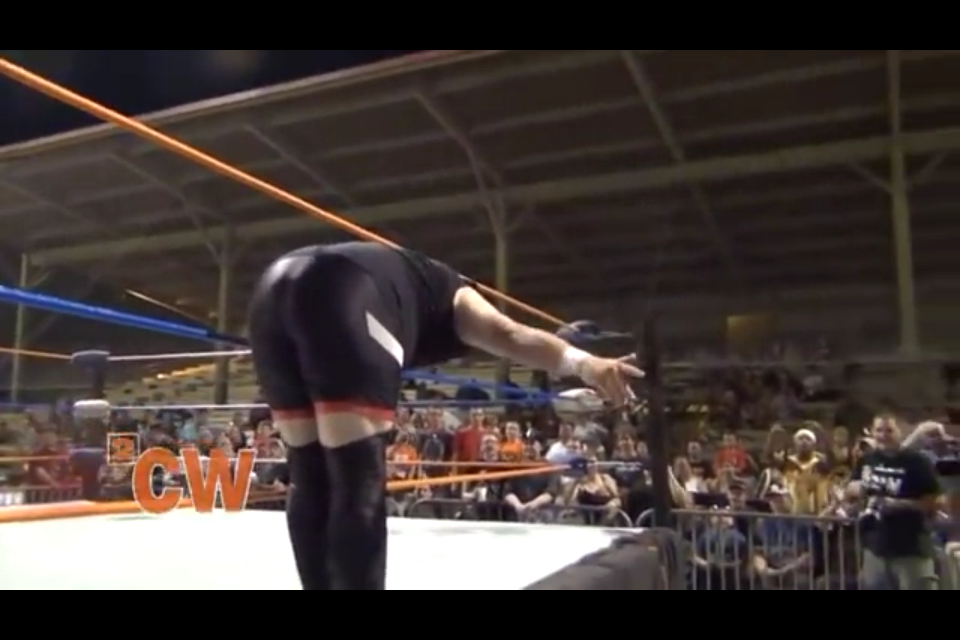 wrestlebearowens:  I miss his singlet :(