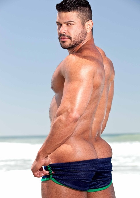 oofahpapa: hansboys:  YEAH !     http://oofahpapa.tumblr.com/archive 