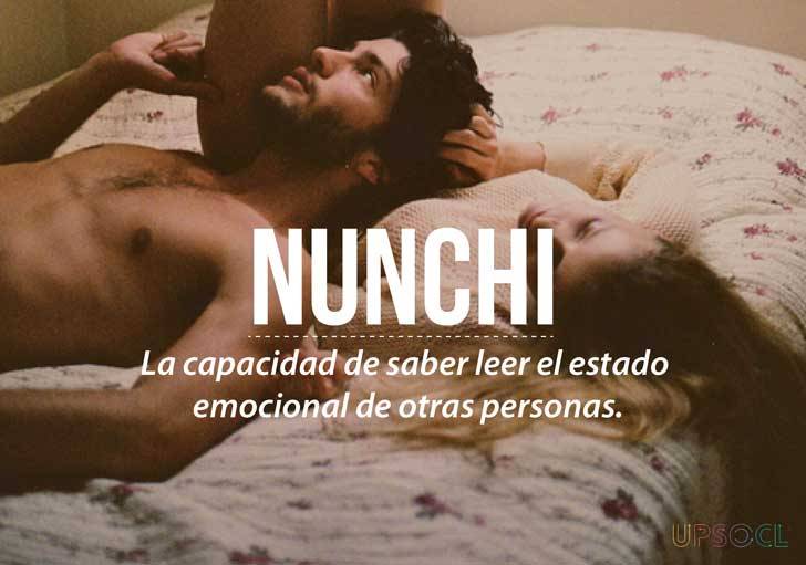 somospandaspordentroyporfuera:  Palabras hermosas en otros idiomas ½-Una chica invisible. 