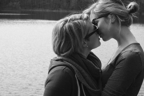 I love girls.