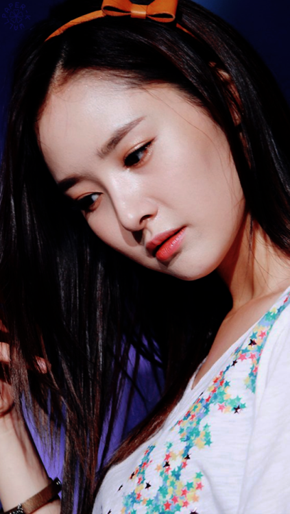 『WOOHEE』saved? reblog or like© fantaken owners