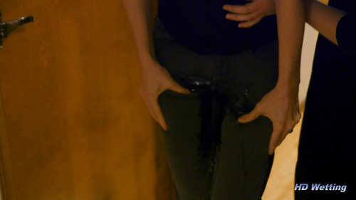 Source: HDwetting.comLyra plays a prank that results in Sosha peeing her pants, but in the end, they