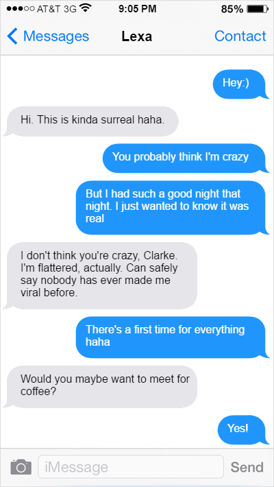 clarkestiddys:  clexa social media au: clarke and lexa meet at a bar but forget to get each others names. aka the one where clarke goes to extreme lengths to find the girl she made out with in a random person’s bathroom. 