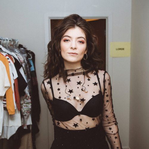 lorde-daily:LORDE BACKSTAGE @ MELODRAMA WORLD TOUR IN CHRISTCHURCH, NZ