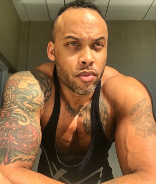 http://412muscle.tumblr.com/post/166600304002