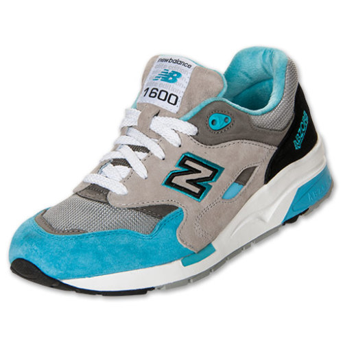 getyourtitsoutlove:  fuzable:  New Balance 1600 “Elite Edition” – Grey / Caroline Blue  in love 