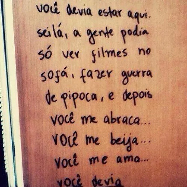 Desejo a todos paz, amor e muita sacanagem ♪♡✌