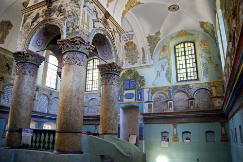 lamus-dworski:Renovated 18th-century synagogue in Łańcut, Poland.This baroque synagogue, known simpl