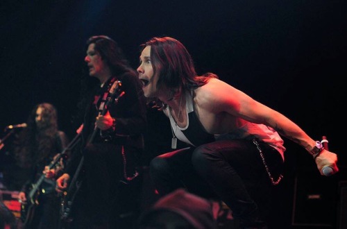 Myles trying to eat/bite Todd in Chile? ;-) credits to Jorge Sanchez
